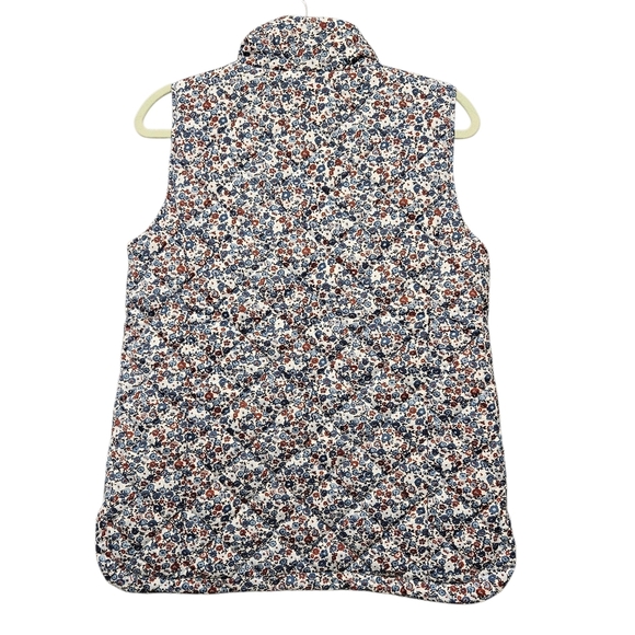 Women's Land's End Insulated Quilted Vest Muted Blue Floral Small 6-8 NWT - Picture 3 of 15